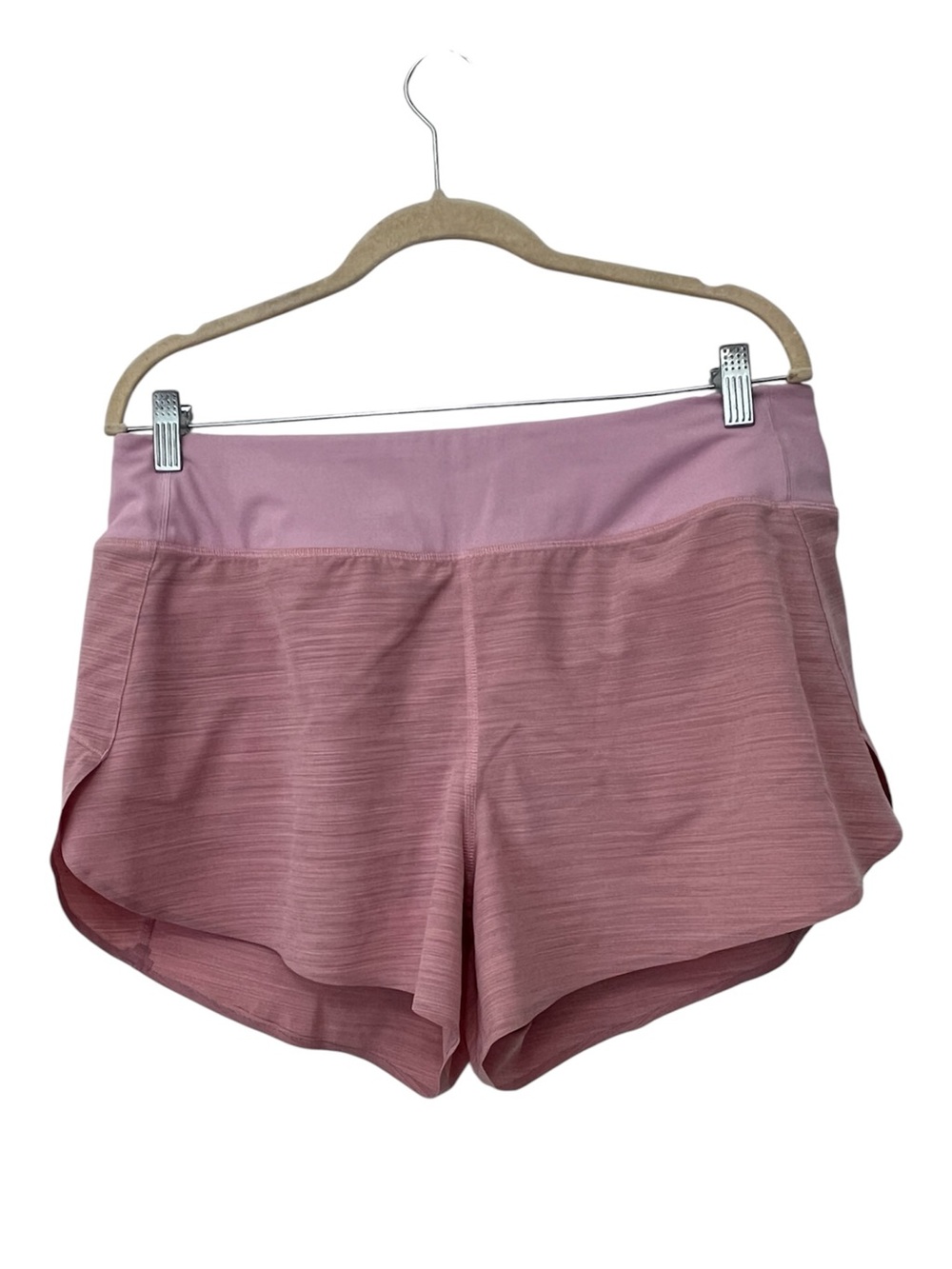 Athleta Run With It Textured 3.5 Inch Women’s Soft Pink Athletic Shorts Large